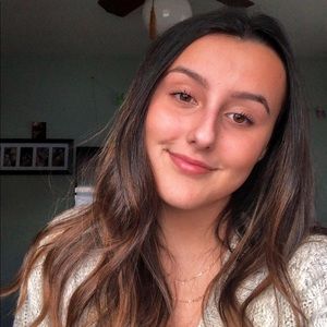 Meet your Posher, Kaitlyn